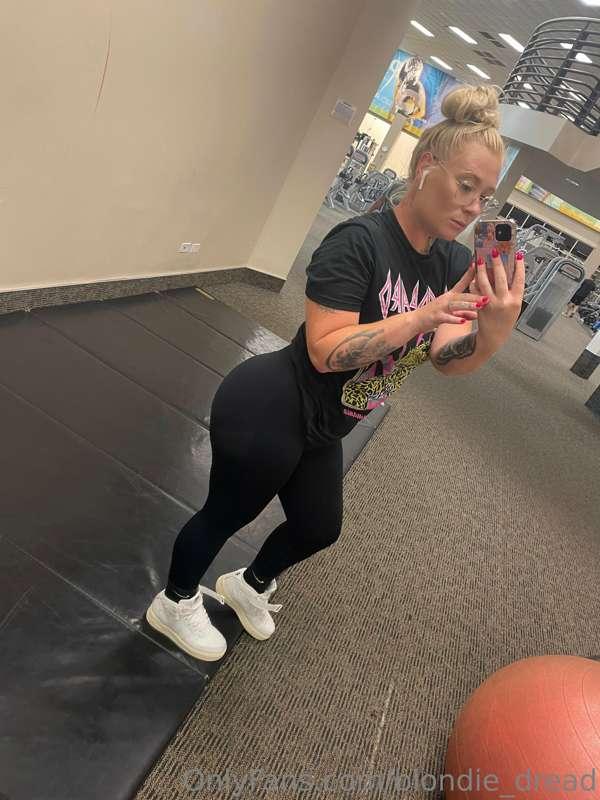 Gym Session 🍑🏋️‍♀️