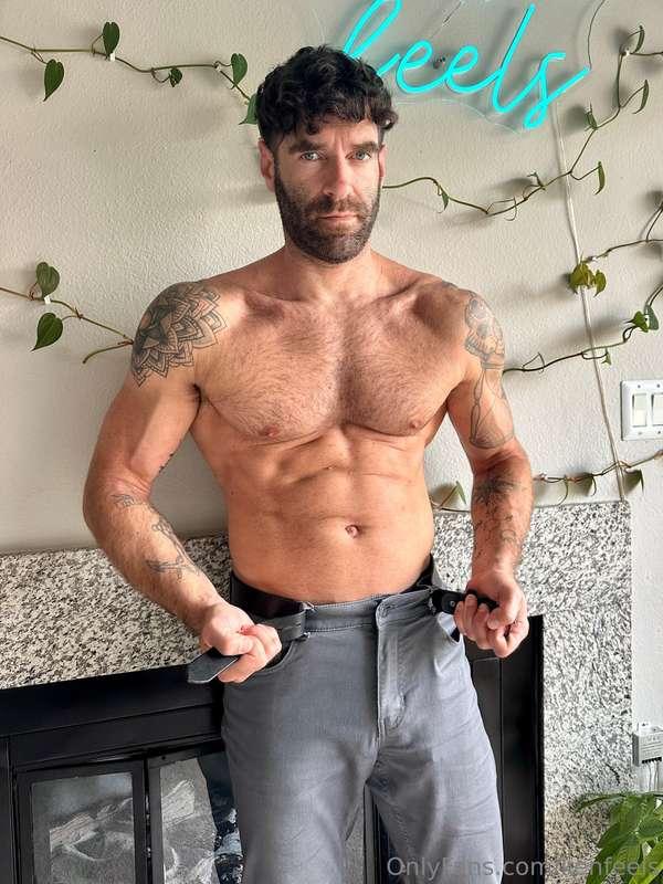 Would you stop me if I took them off? 😈🤭