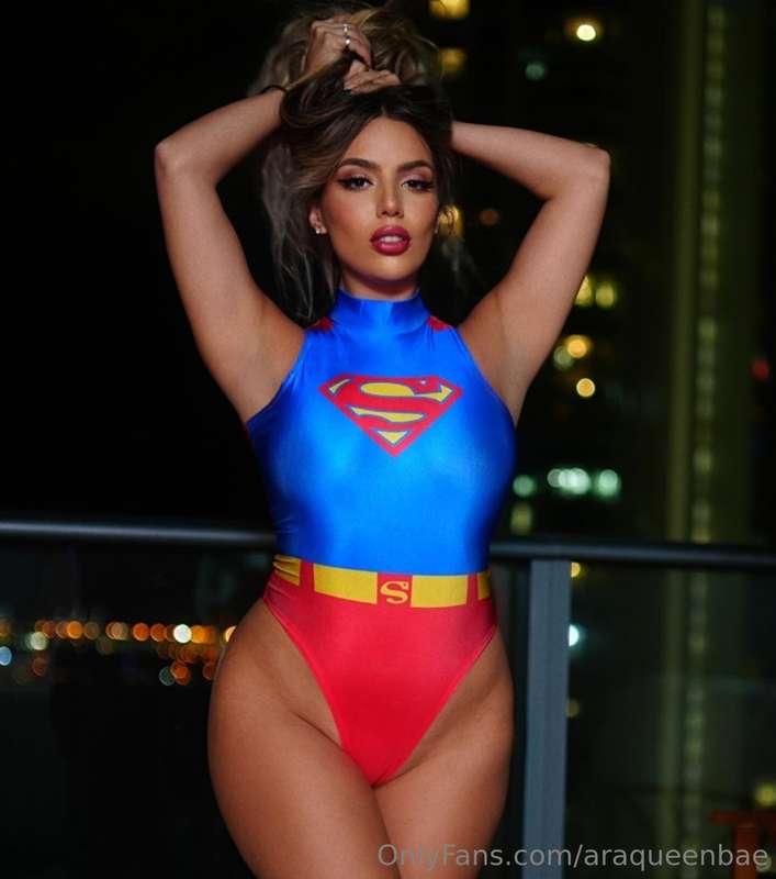 Halloween is 1 week away!! 🎃👻 Message me some sexy costumes ..