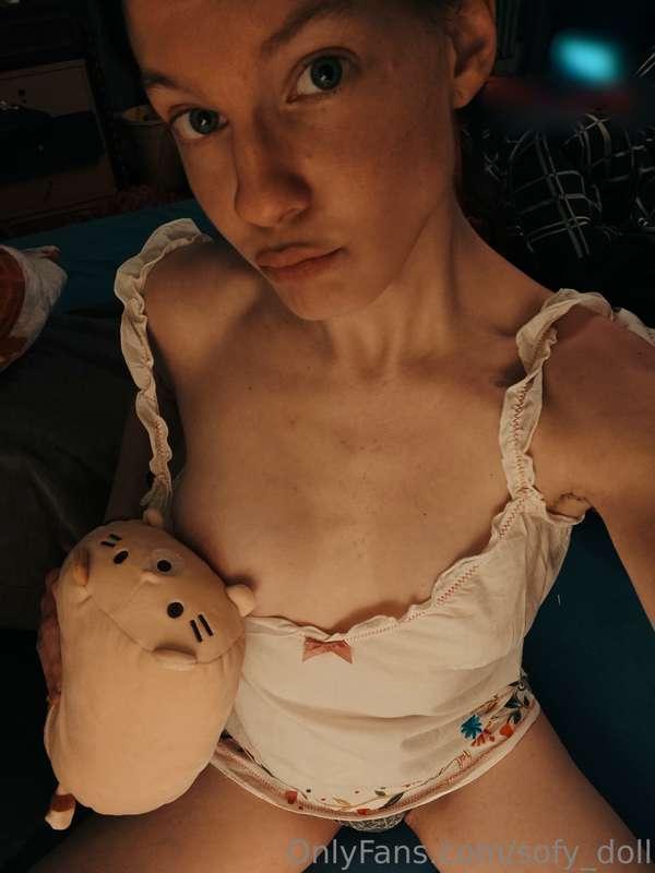 🐱🥺🍒🍼🥵