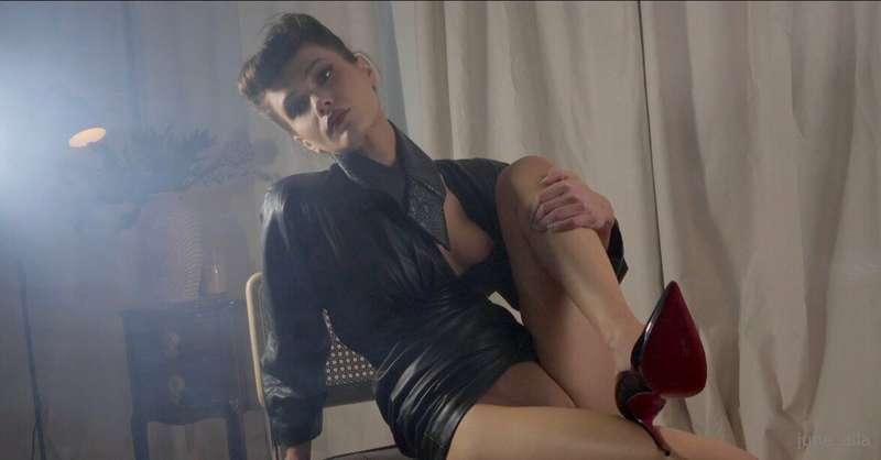 "These questions are making me wet, Mr. Deckard..."  Hope yo..