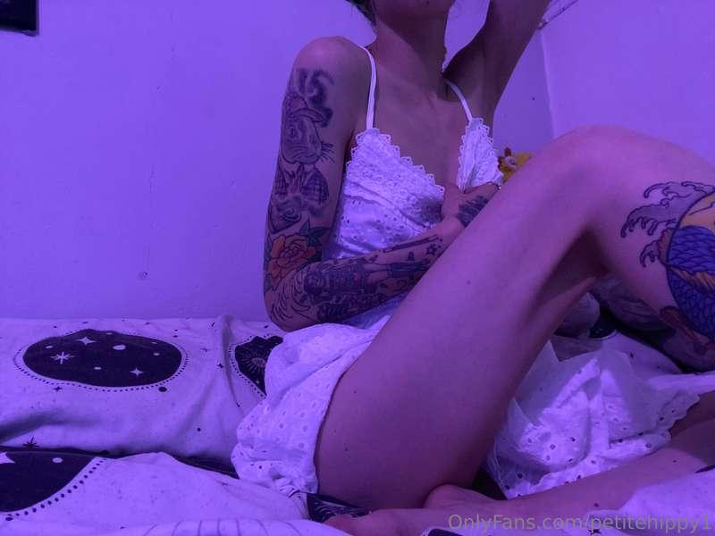 Im in a very naughty mood this morning, Fresh content coming..