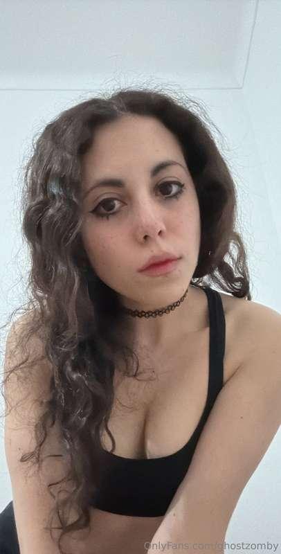For this Easter I need a good bunny obedient submissive. 🐰Wo..