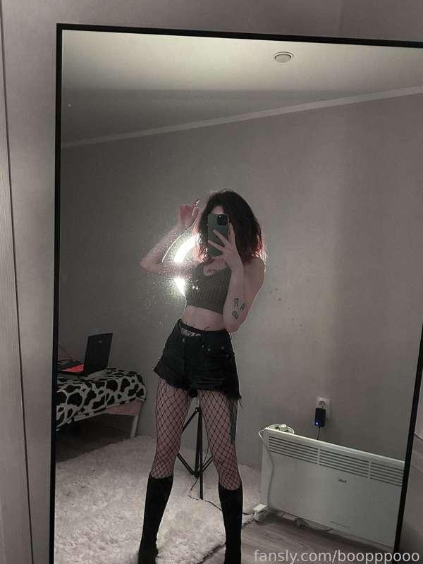 Have a nice day

#legs #fyp #stockings #tattoo #fishnets #skinny #selfie #petite #naughty #gothgirlfriend 