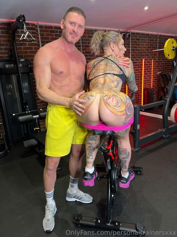 Getting to grips on that meaty arse 🍑😃 @marcrosexxx 