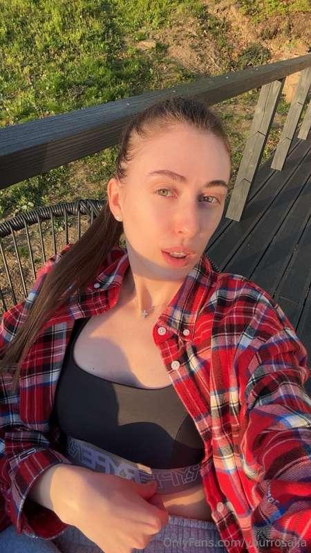 That's me out in nature🖼️