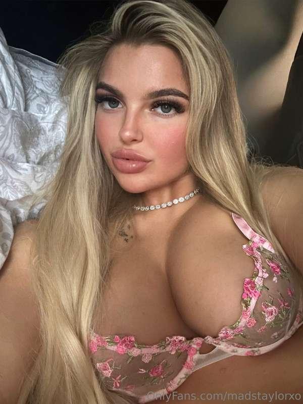 i have my new lingerie so you can tip under this post to cho..