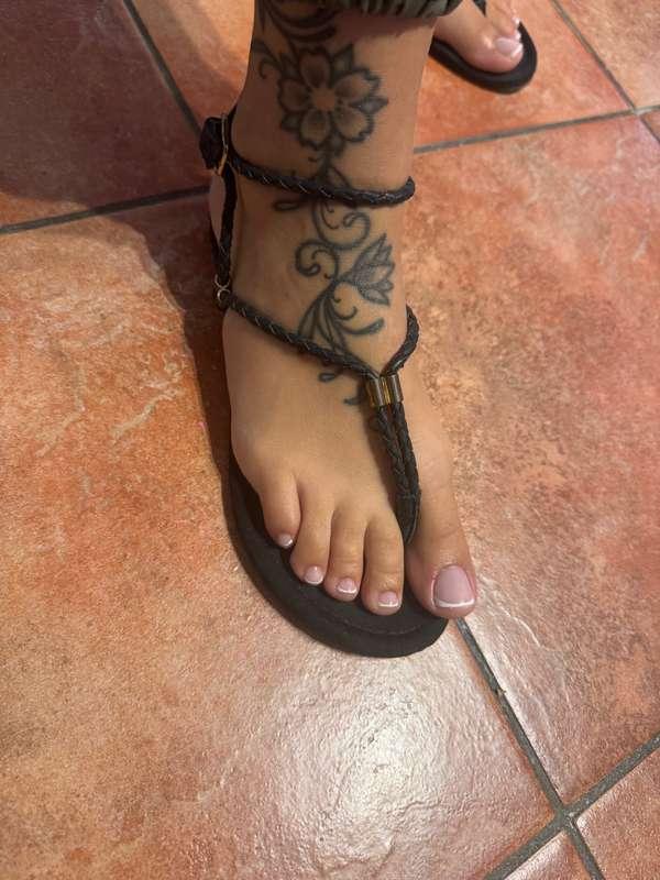 New polish nail 😈 vieni a vedere il mio nuovo FJ sabato….Nuo..