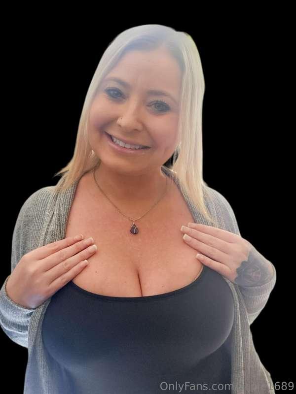Head over to my fully nude site @alipie1689subscribed 🤪 it's..