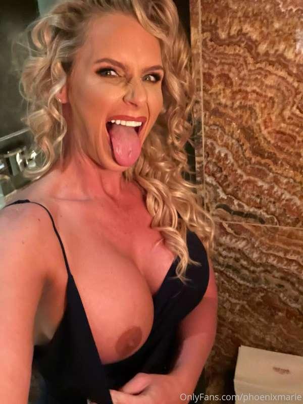 Titty and Tuesday go together...🍒👅