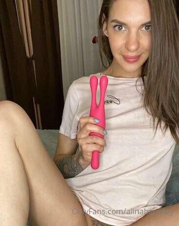 I'm ready to use this toy! 🥵 Would you like to see it? 🙈