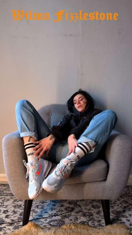 You gotta make yourself comfortable, right? Thats exactly wh..