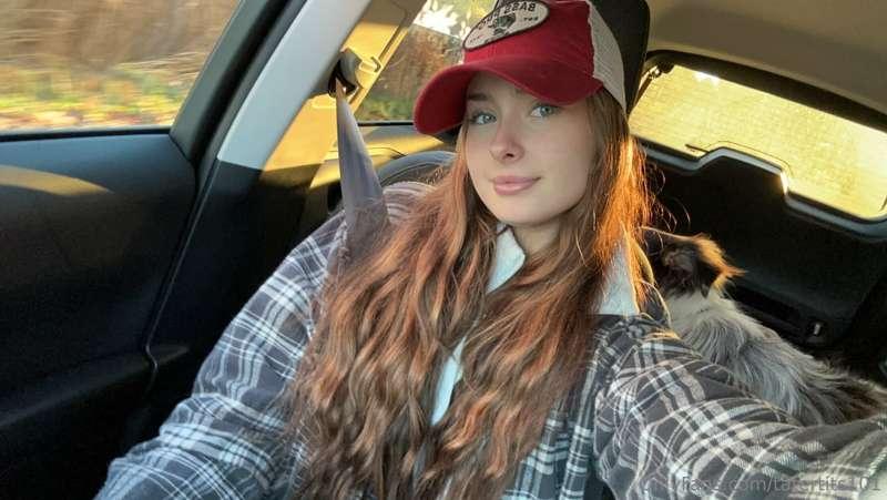 I love getting all bundled up for the colder weather 🧣