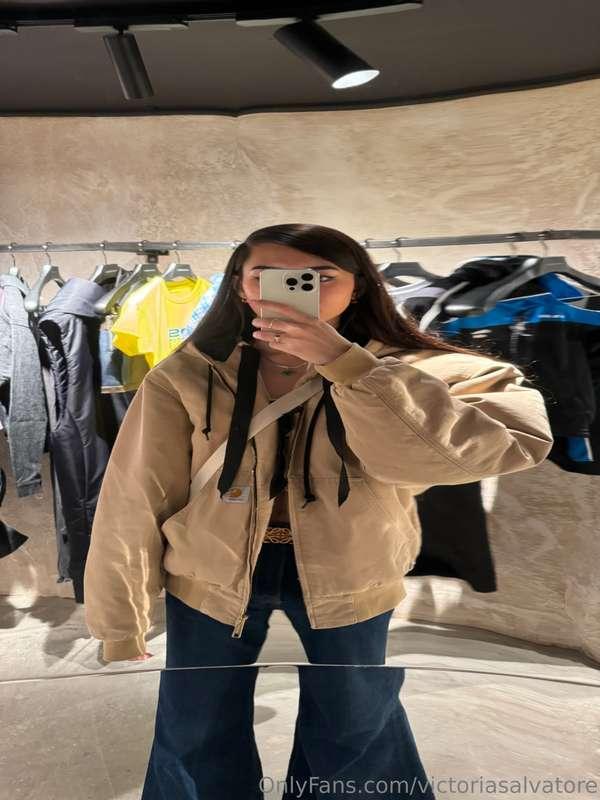 i had to buy a whole new phone 🥲 i have access to some of my..
