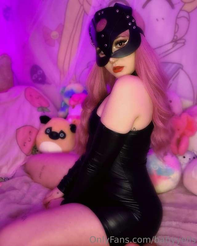 latex leather fuck doll