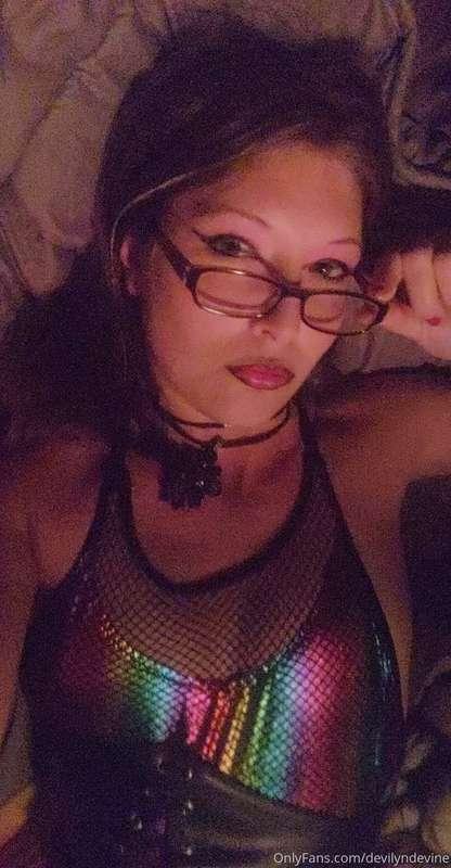 Fishnets and Rainbows
Selfie time