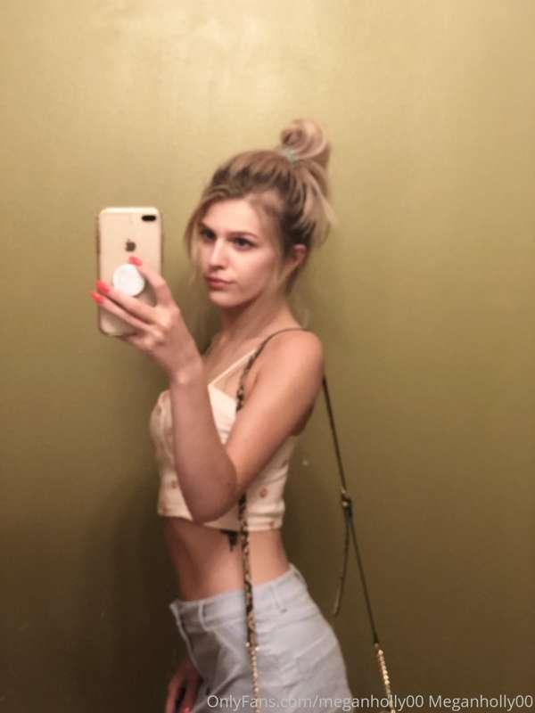 meganholly00 image #2