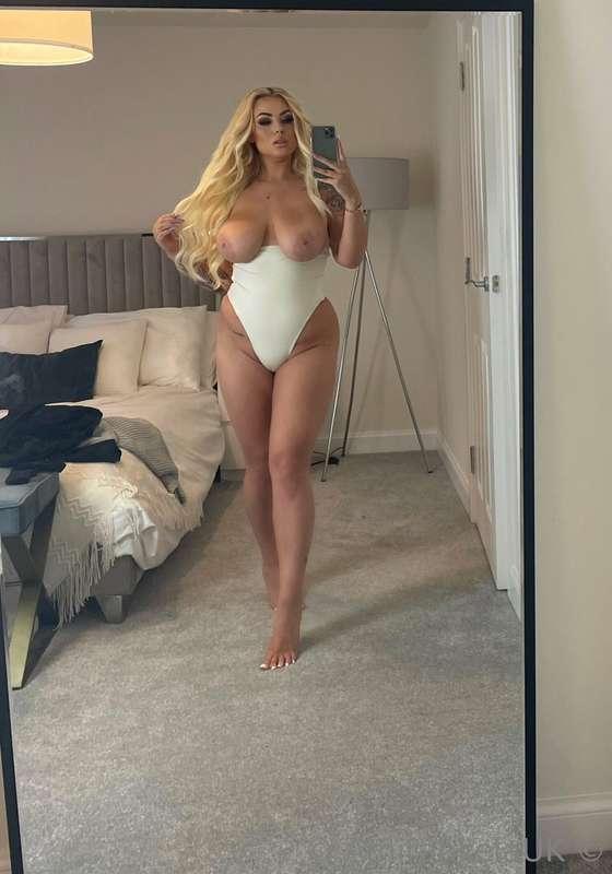 Titties always out for you