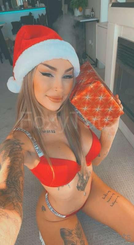 I want presents 🎁🎁🎄