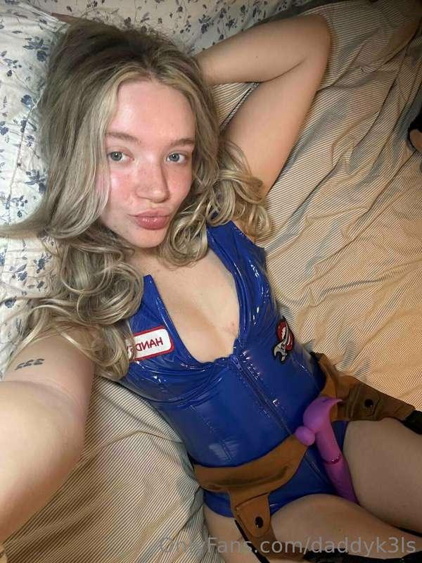 Can I see your cock baby? 👀