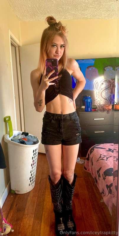 iceytrapkitty image #0