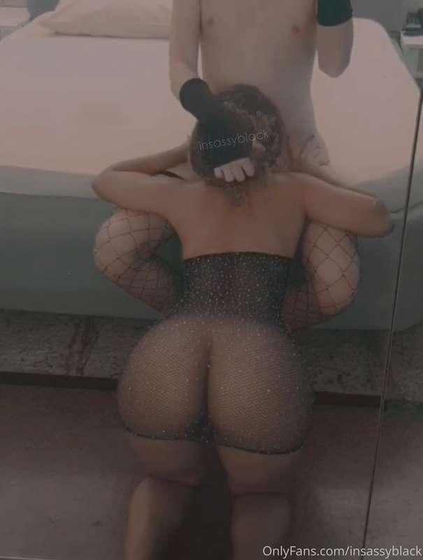 I feel so hot in this position 😋