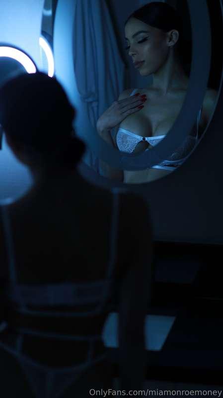 mirror, mirror, on the wall.. how long til these straps fall..