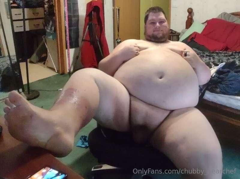 Thick Thursday, who is getting between my thick thighs to pl..