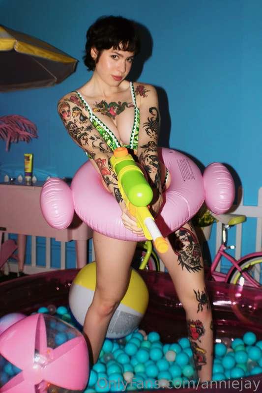Did you unlock the new set yet? If you missed it, message me..