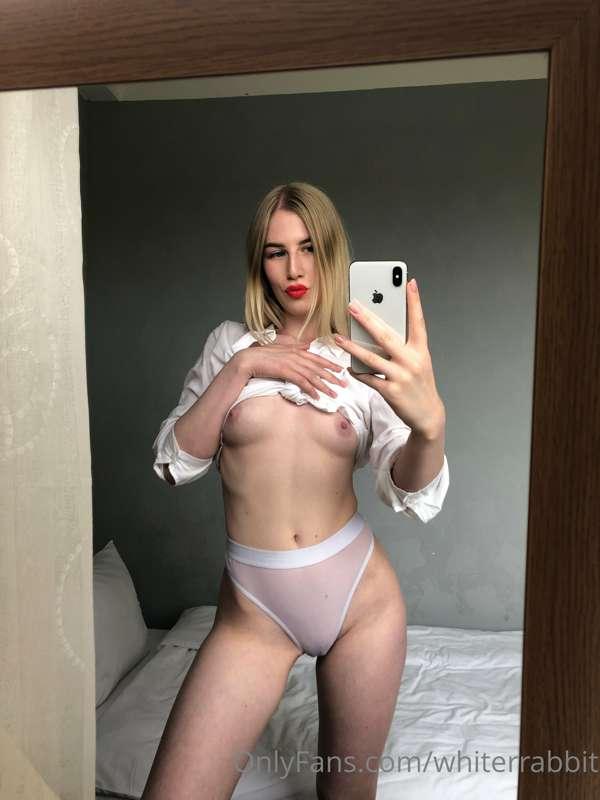 I'm all curves, wanna ride?