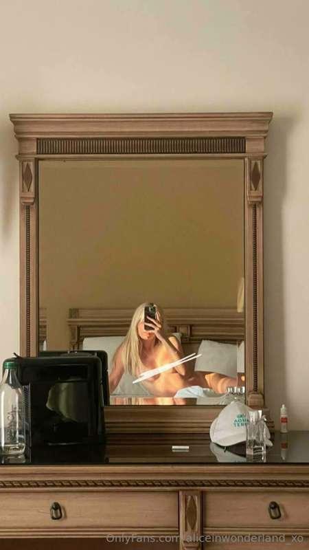 Women's curves are nature's painting on the move. They conta..