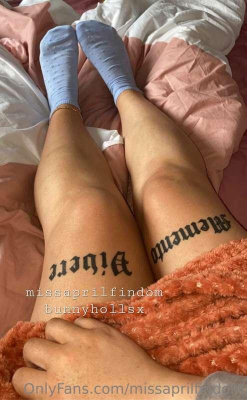 Sock content freaks...  come sniff