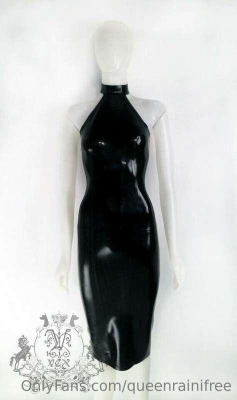 It's about time I got some latex! Wanna see me in it? Contri..