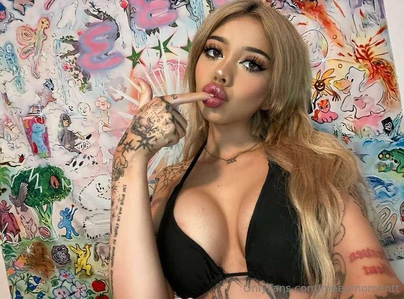 Curious about how I taste? 💦👅