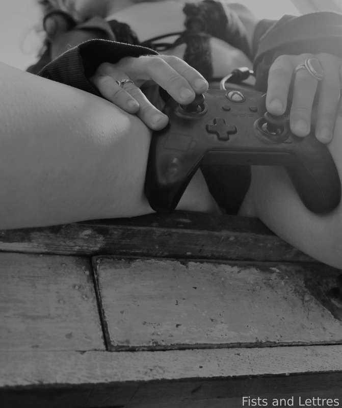 fistsandlettres image #0