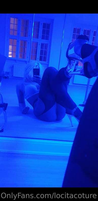Another friday night at the pole 
Dm to buy the newest video..