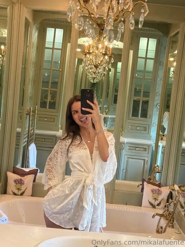 I'll be posting this set tomorrow.. unless you want early ac..