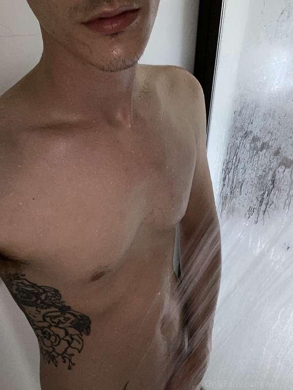 Working too early tomorrow to get on CB tonight so enjoy thi..