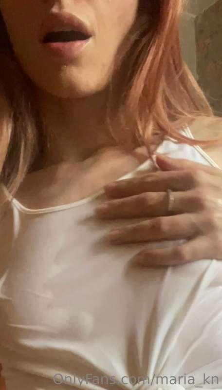 💦💦 anybody on for a little wet t shirt contest 💦