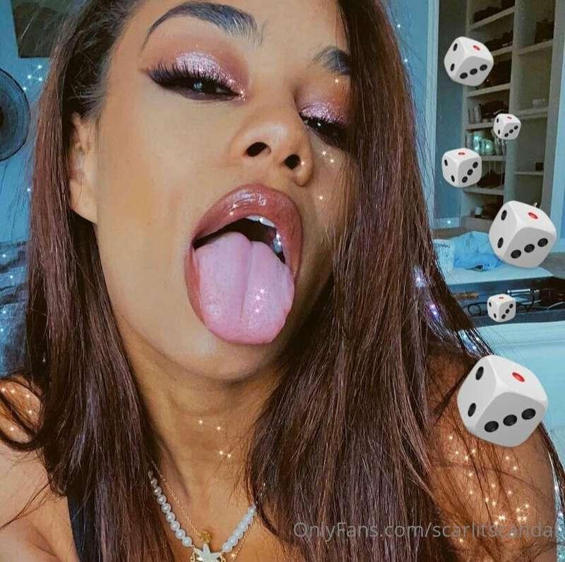 💦👅Insert it Here