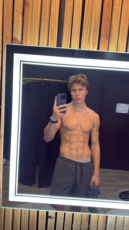 Do you want to see me go live this week?
