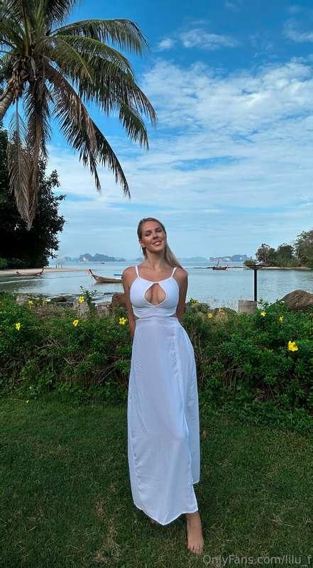 Morning on the coast greets with a fresh breeze and a view o..