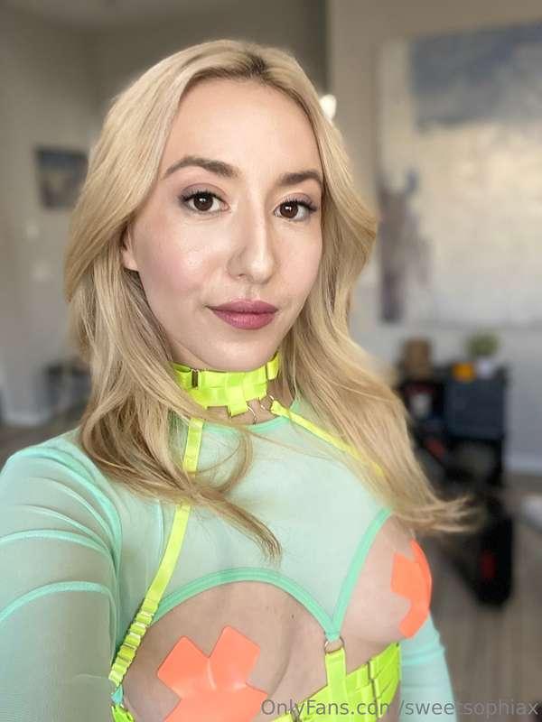 I was a good little slut yesterday for JonJon and P*rn Pros ..