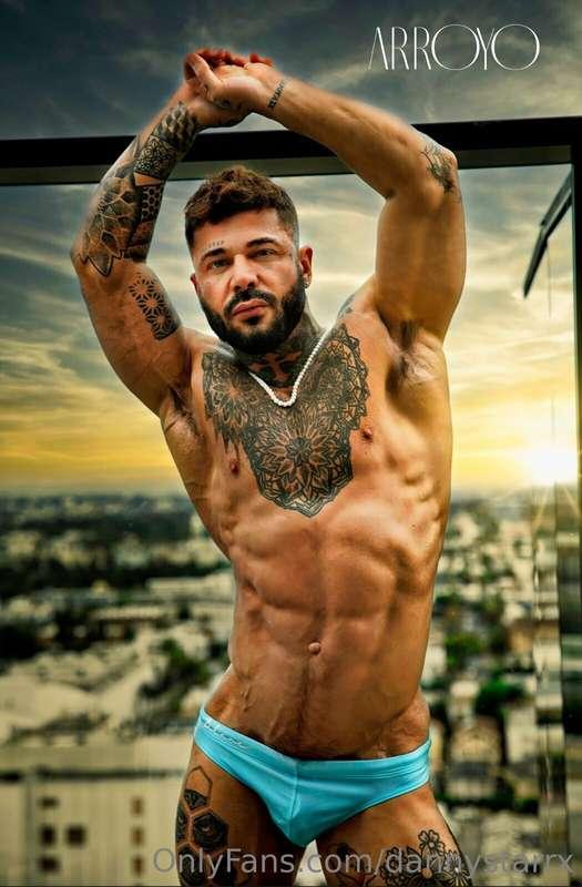 Sun is setting and I’m feeling horny 😈