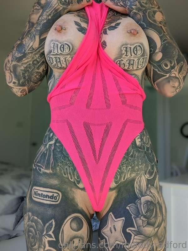 Big boobs pink lingerie 🔥