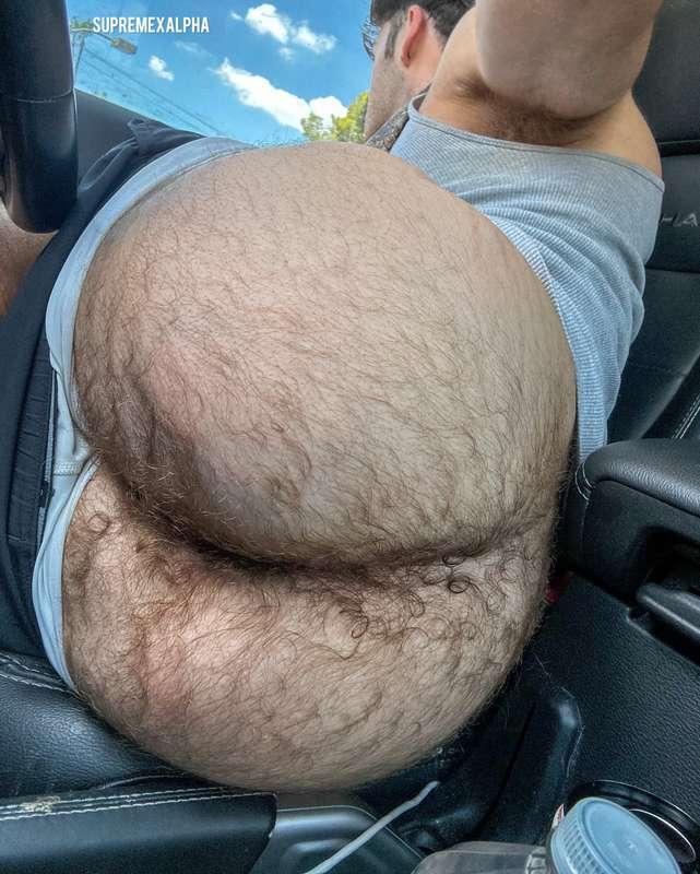 in the meantime enjoy this pic i took of my sweaty ass after..