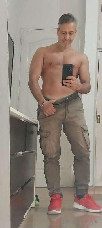 😈well-endowerd hot boy fulfill you fantasies
@MARCUSLOVEHOT
..