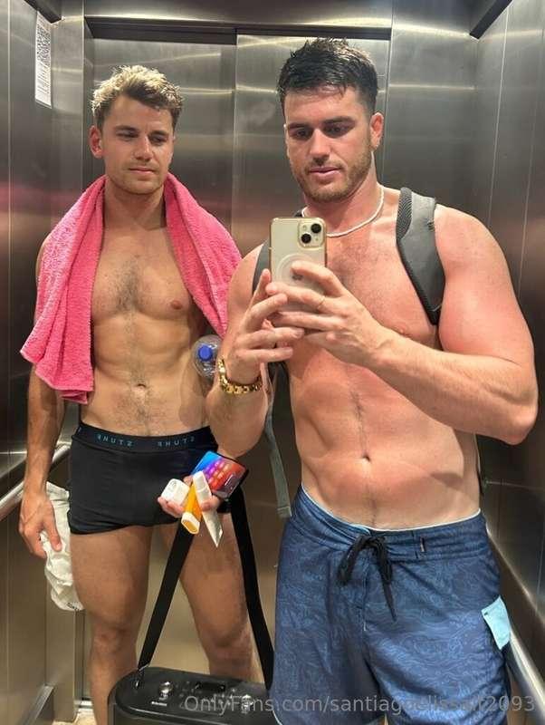 santiagoelissalt2093 image #4