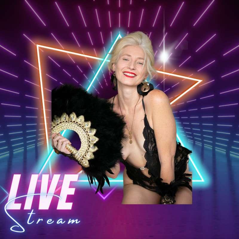 Mommy's going like in 1 and a half hour! Drop by and say hel..
