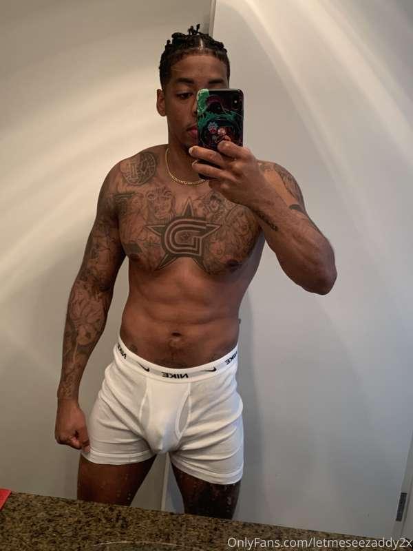 How do I look in white🩲?